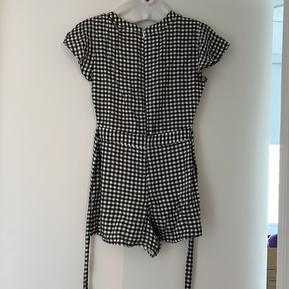 Privacy Please Romper - Picture 4 of 4